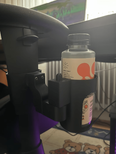 Getränkehalter für Gaming - & Bürostühle – mit verstellbarem Winkel - Exact Designs