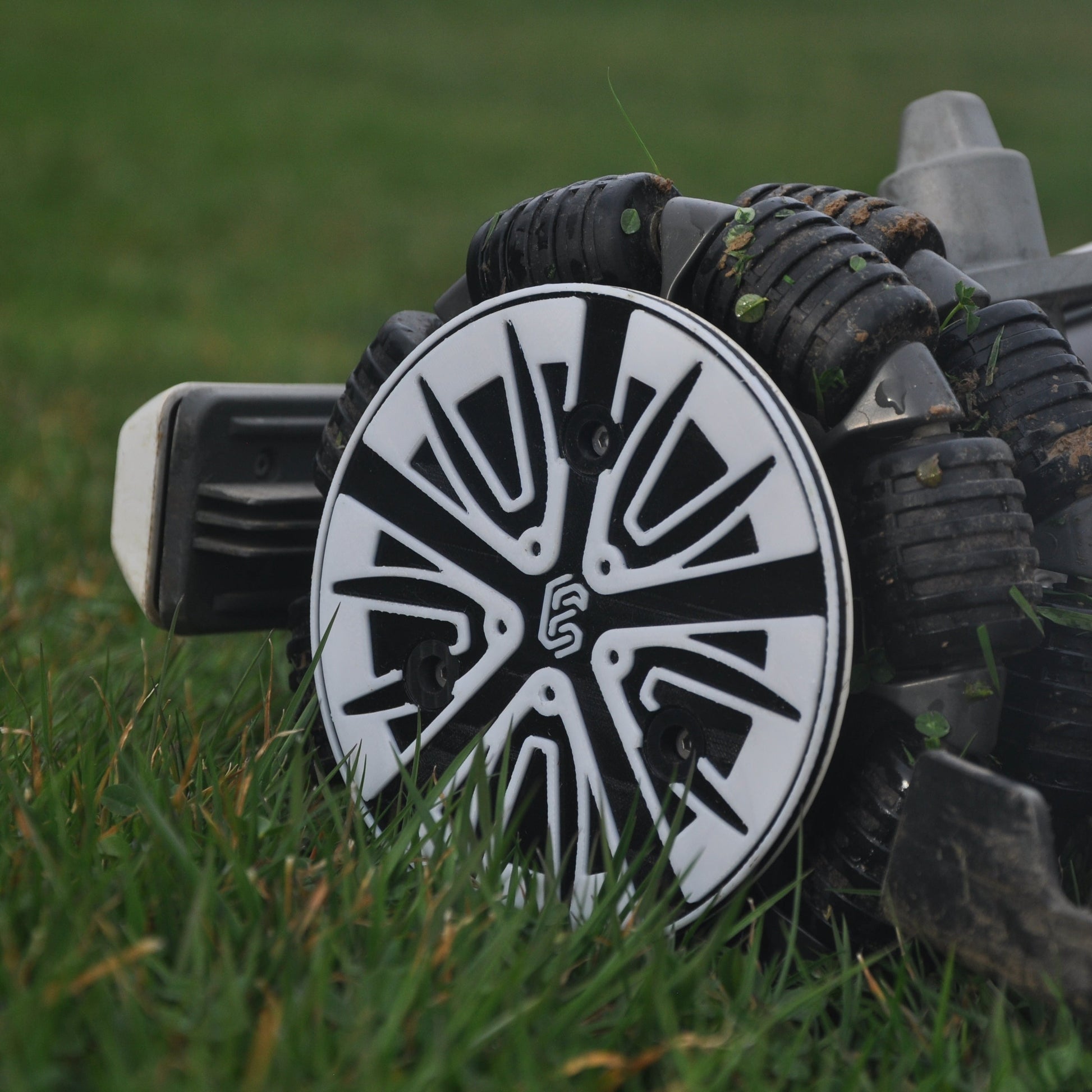 Mammotion Luba 1, 2, 2X & Mini – Radkappen im Sport - Stil - Exact Designs